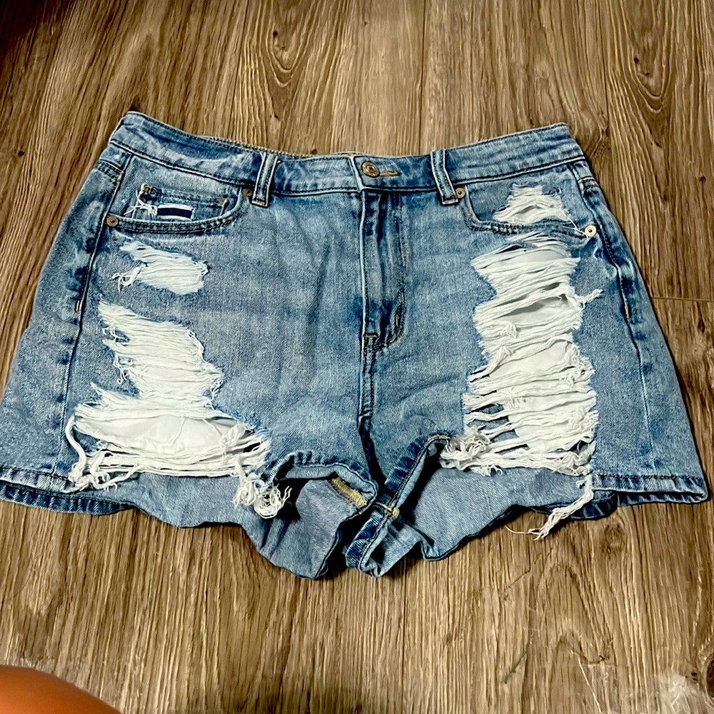 light blue wash jean shorts